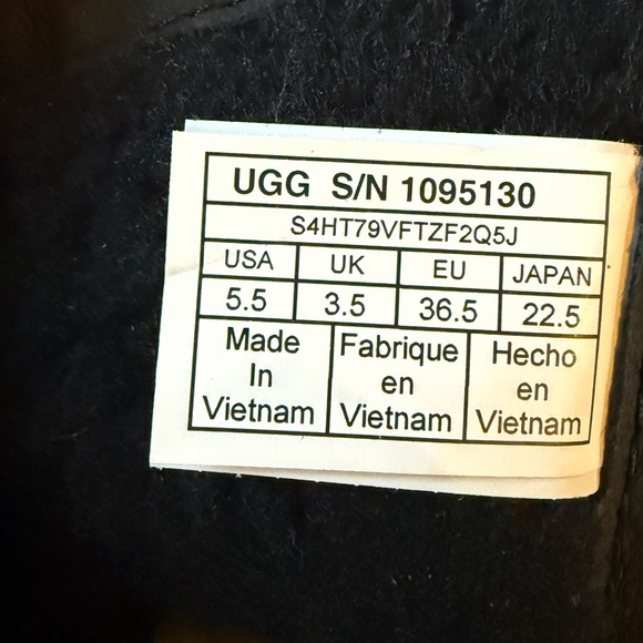 NWT UGG Niels II Boot - Picture 10 of 10